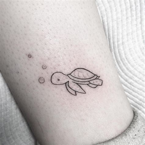 150 Cute Sea Turtle Tattoos Designs With Meanings 2021 Tattoosboygirl Turtle Tattoo