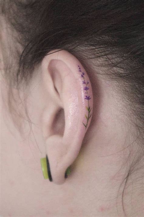 18 Delicate Ear Tattoos That Are Better Than Jewelry 18 Delicate Ear Tattoos That Are Better Than Jewelry