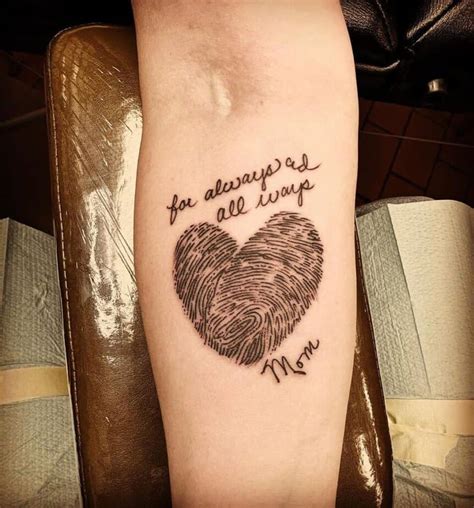 20 Breathtaking Rip Mom Tattoo Ideas For The Eternal Tribute 20 Breathtaking Rip Mom Tattoo Ideas For The Eternal Tribute