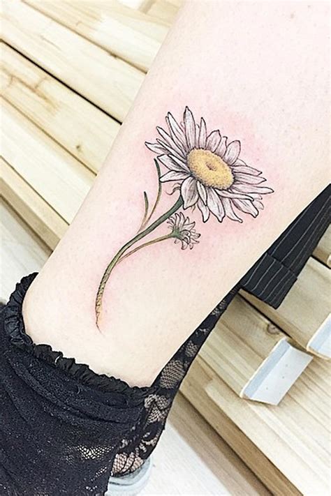 26 Pretty Daisy Tattoo Ideas To Inspire You In 2024
