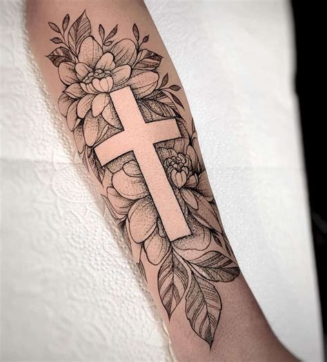 40 Cross Tattoo Design Ideas To Keep Your Faith Close 40 Cross Tattoo Design Ideas To Keep Your Faith Close