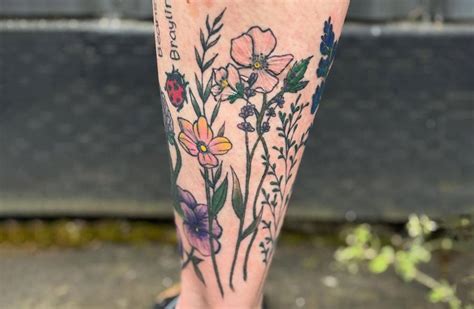 48 Bloom Of Nature Delicate Wildflower Tattoo Ideas To Feel The Magic Tattoo Inspired Clothing