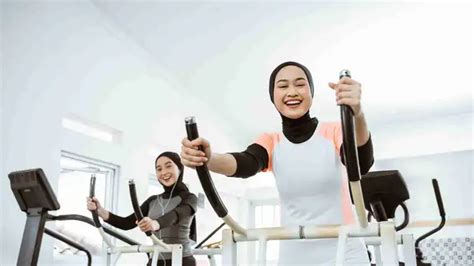 5 Tips For Working Out While Fasting To Stay Healthy Sehat Aqua 5 Tips For Working Out While Fasting To Stay Healthy Sehat Aqua