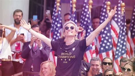 5 Ways Megan Rapinoe Is The Hero America Needs Right Now Fast Company 5 Ways Megan Rapinoe Is The Hero America Needs Right Now Fast Company