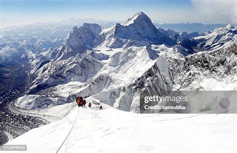 997 Top Of Mount Everest Stock Photos High Res Pictures And Images Getty Images