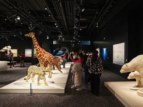 A Guide To The Art Of The Brick At The Franklin Institute Visit Philadelphia