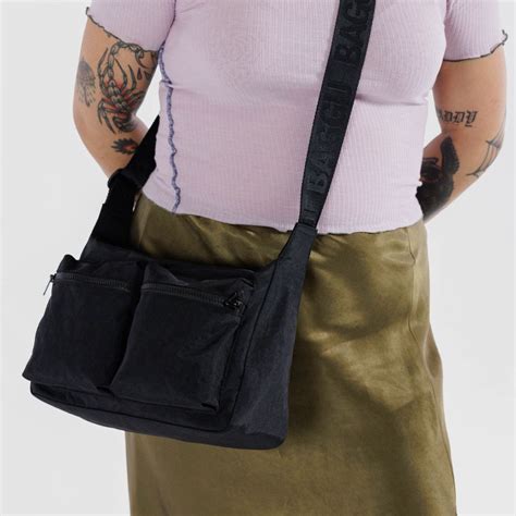 Baggu Cargo Crossbody Bag Medium Black Simple Beautiful Things Baggu Cargo Crossbody Bag Medium Black Simple Beautiful Things