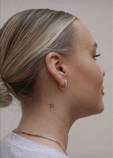 Be Unique With A Female Neck Tattoo 50 Modern Ideas Inkmatch Neck Tattoos Women Small