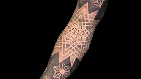 Best Geometric Tattoo Artist In Chicago Jeanmarco Cicolini