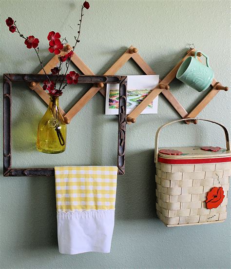 Beyond The Picket Fence 5 Ways To Use An Accordion Peg Rack