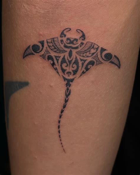 Black And Grey Tattoos Vs Color Tattoos Which Should You Choose Las Vegas Tattoo Black And Grey Tattoos Vs Color Tattoos Which Should You Choose Las Vegas Tattoo