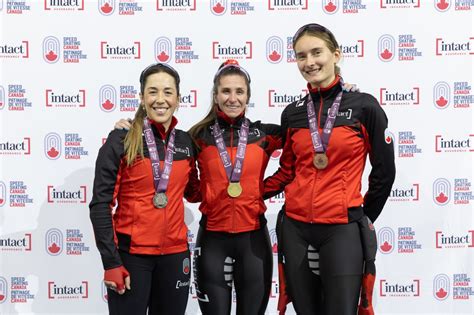 Different Skaters Same Result Ivanie Blondin Val Rie Maltais And Beatrice Lamarche Lead Canada To Team Pursuit Silver In Poland It S The Country S First Medal In The Distance Without Isabelle Weidemann Since