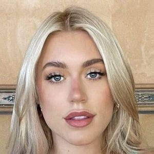 Elle Brooke Age Bio Family Famous Birthdays Elle Brooke Age Bio Family Famous Birthdays