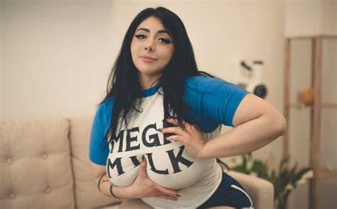 Exploring Momokun Onlyfans Exclusive Content Creative Vision And Fan Connection Exploring Momokun Onlyfans Exclusive Content Creative Vision And Fan Connection