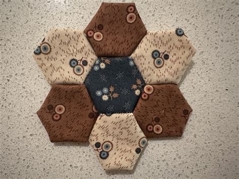 Hexagon Flowers Antique Inspired Susies Scraps Com Hexagon Flowers Antique Inspired Susies Scraps Com