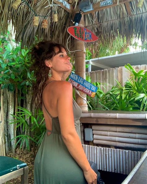 If He Says Hey Lil Shawty Bend Over This Is What I Do