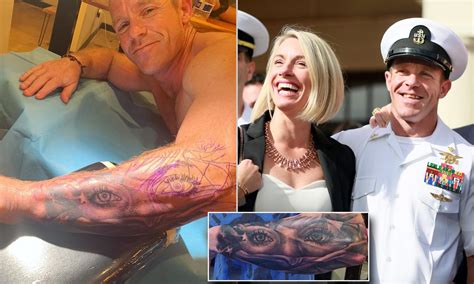 Inked Navy Seal Eddie Gallagher Gets New Tattoo Of His Wife S Eyes Daily Mail Online