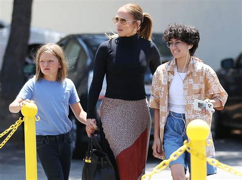 Jennifer Lopez S Fans Are Sorry For Her Children Amid Fourth Divorce Jennifer Lopez S Fans Are Sorry For Her Children Amid Fourth Divorce