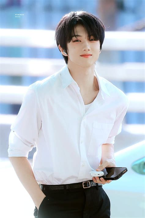 Jisung Park Dua Hati Untuk Tim Century Jisung Park Dua Hati Untuk Tim Century