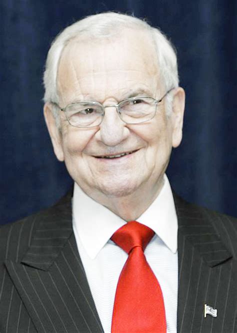 Lee Iacocca Auto Executive Who Saved Chrysler From Bankruptcy Dies At 94 The Gazette Lee Iacocca Auto Executive Who Saved Chrysler From Bankruptcy Dies At 94 The Gazette