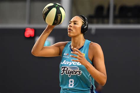 Liz Cambage Withdraws From 2021 Olympics To Take Care Of Mental Health Liz Cambage Withdraws From 2021 Olympics To Take Care Of Mental Health
