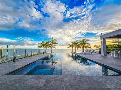 Luxury Seaside Retreat Pool Dock Kayaks Views Houses For Rent In Marathon Florida United States Airbnb