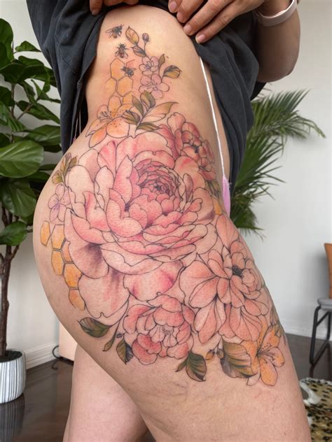 Meet Ellie Iglesias Traveling Tattoo Artist Shoutout Htx Meet Ellie Iglesias Traveling Tattoo Artist Shoutout Htx