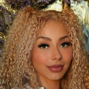 Mia Sorety Age Bio Family Famous Birthdays