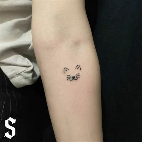 Minimalist Cat Tattoo Designs