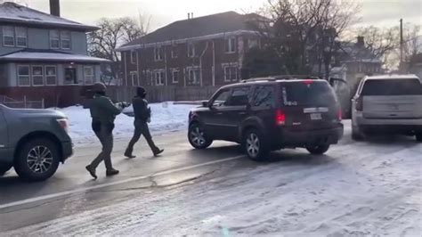 Minneapolis Shooting By Ice Agent Brings Debate Over Police Force And Moving Vehicles Back In Focus Minneapolis Shooting By Ice Agent Brings Debate Over Police Force And Moving Vehicles Back In Focus