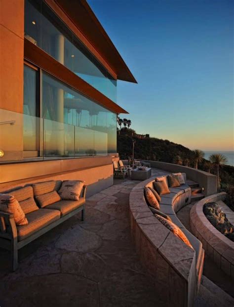 Modernist Seaside Home With Spectacular Views Over La Jolla