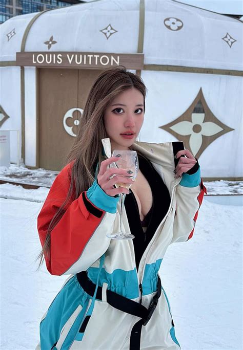 Ms Puiyi Cute Ms Puiyi Cute