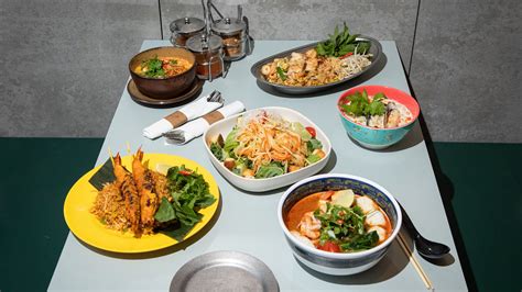 New Thai Leaning Spot From Hand Hospitality Aims To Give Penn Station S Sad Restaurant Options A Boost Eater Ny