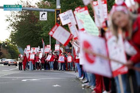 Northwest Kaiser Nurses Seek Double Digit Wage Increase Over 4 Year Contract The Lund Report