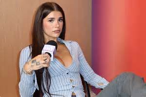 Onlyfans Model Ari Kytsya Teamed Up With Urban Decay And The Beauty Community Is Split Is This Smart Brand Strategy Tapping Into Modern Marketing Trends Or Is It Glamorizing The Onlyfans Lifestyle Onlyfans Model Ari Kytsya Teamed Up With Urban Decay And The Beauty Community Is Split Is This Smart Brand Strategy Tapping Into Modern Marketing Trends Or Is It Glamorizing The Onlyfans Lifestyle