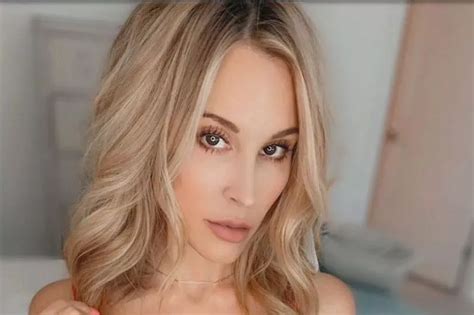 Onlyfans Mum Who Quit Job After Colleagues Found Her Onlyfans Mum Who Quit Job After Colleagues Found Her