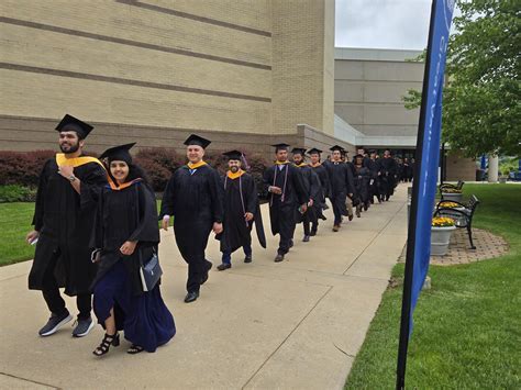 Penn State Great Valley Honors Graduates At 2025 Commencement J Jeffrey And Ann Marie Fox Penn State Great Valley Honors Graduates At 2025 Commencement J Jeffrey And Ann Marie Fox