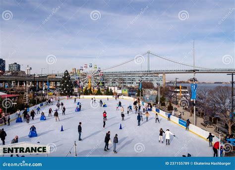 Philadelphia Pennsylvania Usa December 23 2020 Ice Skating Rink At Christmas Time Philadelphia Pennsylvania Usa December 23 2020 Ice Skating Rink At Christmas Time