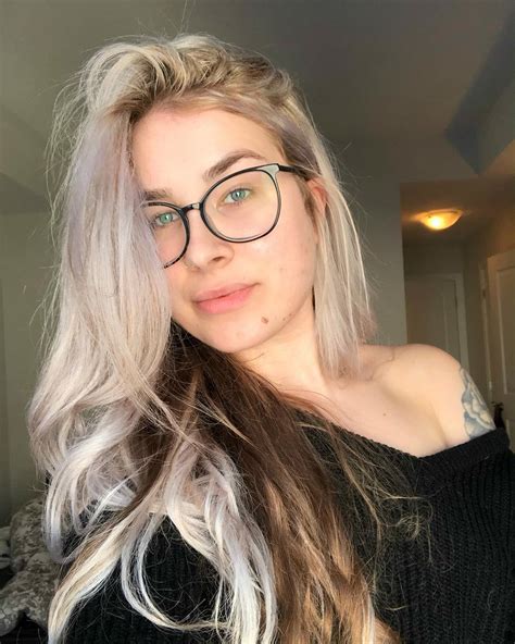 Picture Of Jen Bretty