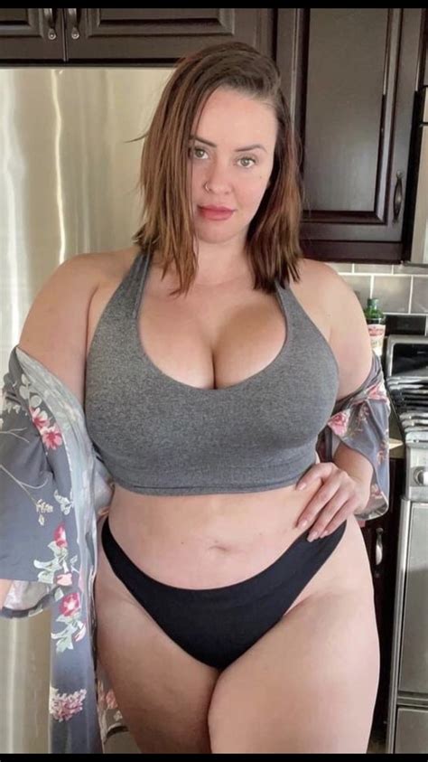 Pin By Hot Vibess On Pins By You Real Curvy Women Beautiful Women Videos Curvy Woman Pin By Hot Vibess On Pins By You Real Curvy Women Beautiful Women Videos Curvy Woman