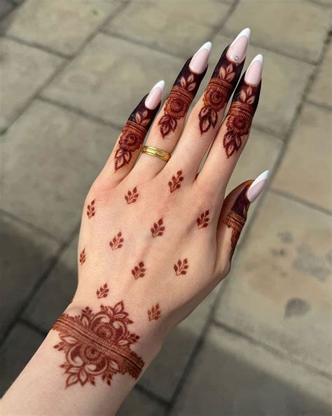 Pin By Kokh On Henna Tattoo Designs Simple Mehndi Designs For Fingers Latest Mehndi