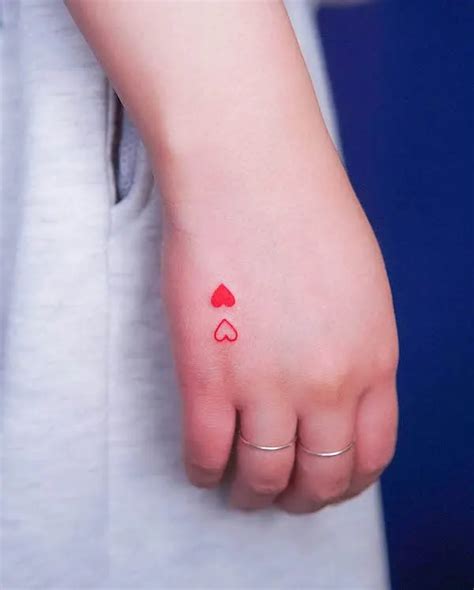 5 Red Tattoo Heart Ideas
