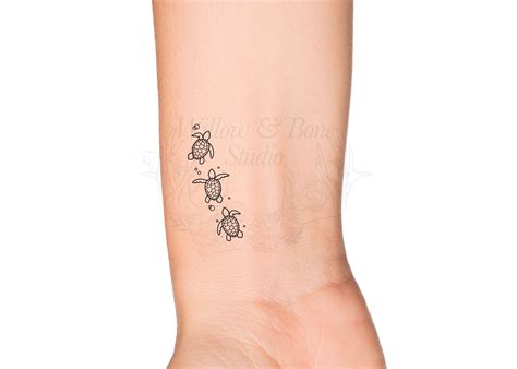 Sea Turtle Temporary Tattoo Ocean Beach Vacation Tattoo Etsy Minimal Tattoo Turtle Tattoo