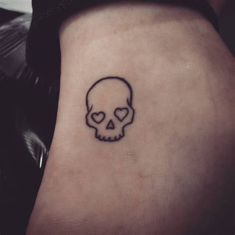 Simple Skull Tattoo Ideas 1865764 Simple Skull Tattoo Ideas 1865764