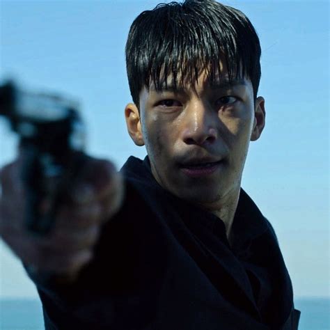 Squid Game Hwang Jun Ho Wi Ha Joon Icons Poliziotto Sfondi Iphone Sfondi