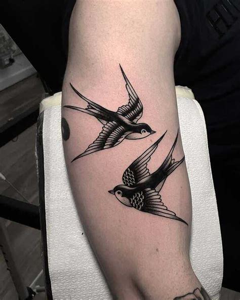 Stunning Swallow Tattoo Designs That Symbolize Meaning And Freedom Holistic Ink Stunning Swallow Tattoo Designs That Symbolize Meaning And Freedom Holistic Ink