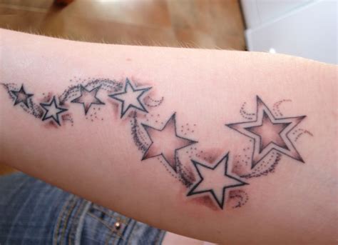 5 Tattoo Stars for Women
