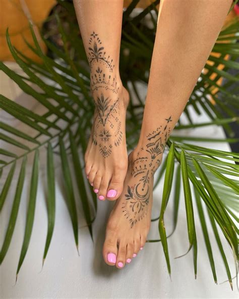 5 Cute Foot Tattoos