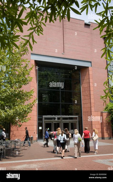 Today We Welcomed Over 60 Students To Huntsman Hall For Black At Wharton 101 This Weekend Is Designed To Help The Class Of 2027 Get Acclimated To Campus Meet With Fellow Classmates Today We Welcomed Over 60 Students To Huntsman Hall For Black At Wharton 101 This Weekend Is Designed To Help The Class Of 2027 Get Acclimated To Campus Meet With Fellow Classmates