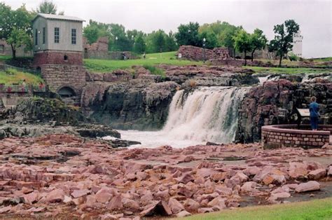 Top 5 Tourist Attractions In Sioux Falls South Dakota Things To Do In Sioux Falls